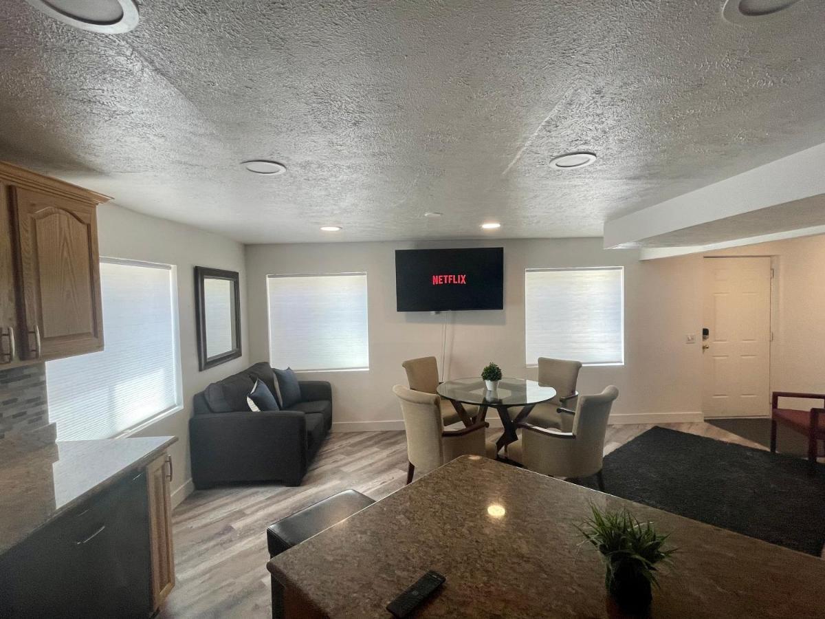 Modern Private Whole Unit 4 Bedroom Guest Suite King Bed Salt Lake City Exterior photo