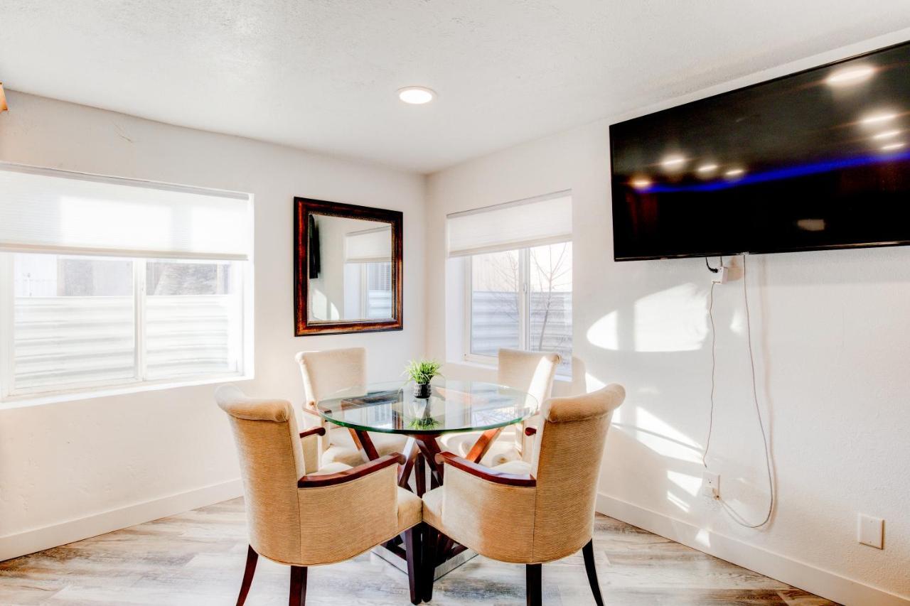 Modern Private Whole Unit 4 Bedroom Guest Suite King Bed Salt Lake City Exterior photo
