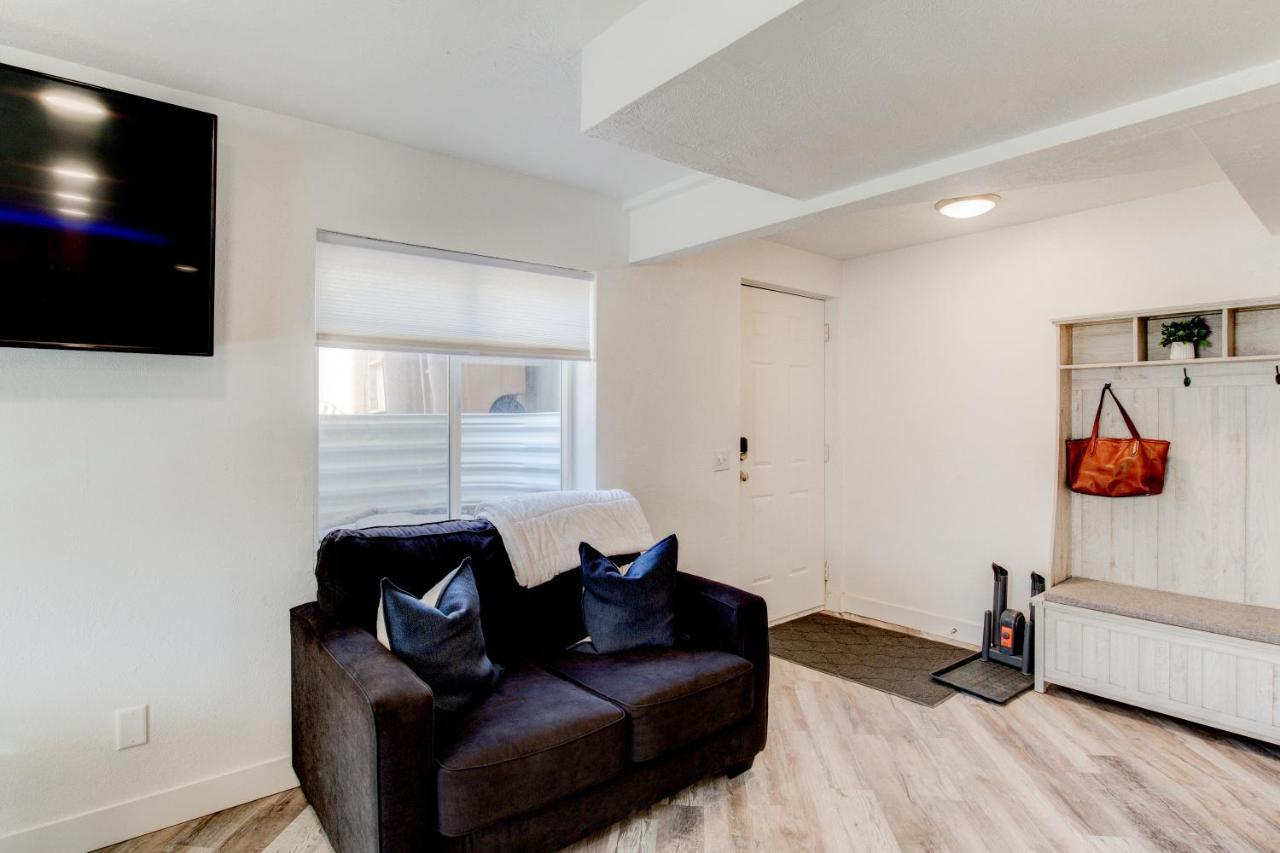 Modern Private Whole Unit 4 Bedroom Guest Suite King Bed Salt Lake City Exterior photo