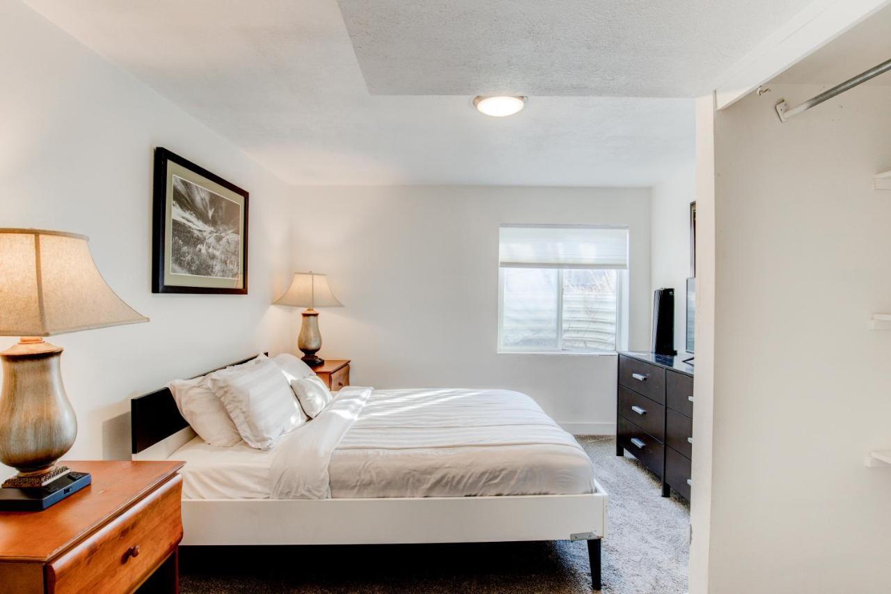 Modern Private Whole Unit 4 Bedroom Guest Suite King Bed Salt Lake City Exterior photo