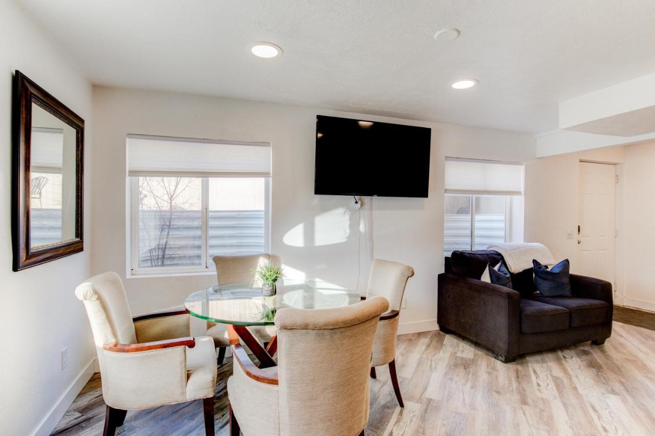Modern Private Whole Unit 4 Bedroom Guest Suite King Bed Salt Lake City Exterior photo
