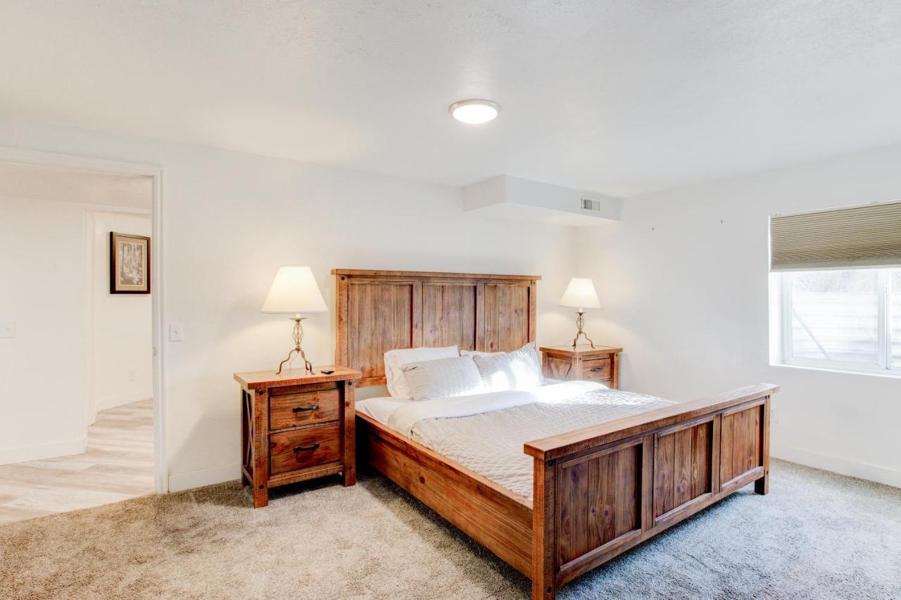 Modern Private Whole Unit 4 Bedroom Guest Suite King Bed Salt Lake City Exterior photo